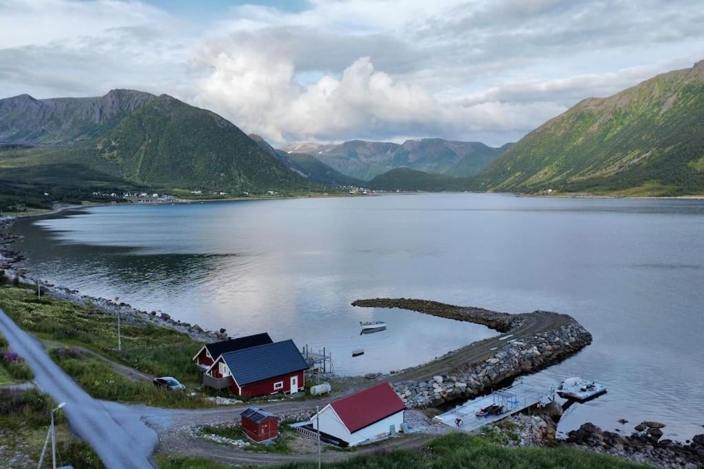 Leilighet I Rorbu Pa Kaldfarnes - Yttersia Senja Ngoại thất bức ảnh